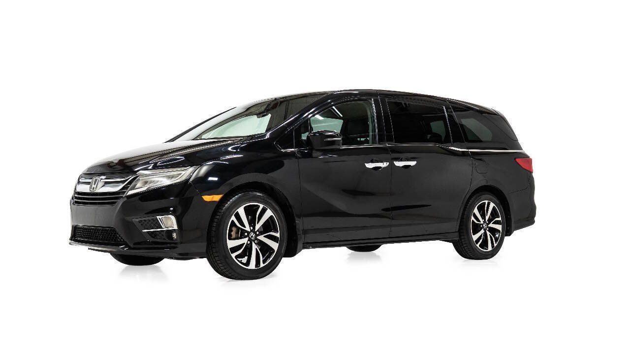 Used 2018 Honda Odyssey Elite image 2