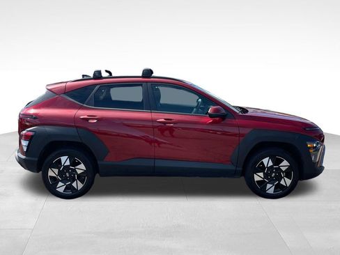 Used 2024 Hyundai Kona SEL w/ Convenience Package AWD/4WD image 2