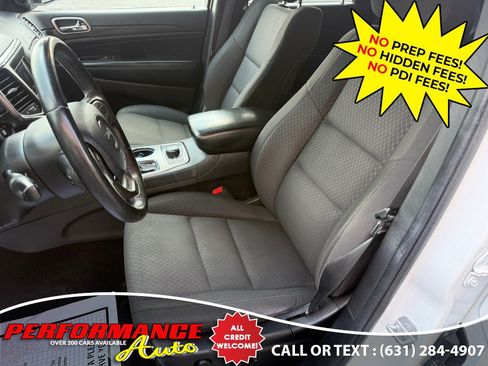 Used 2019 Jeep Grand Cherokee Laredo AWD/4WD image 23