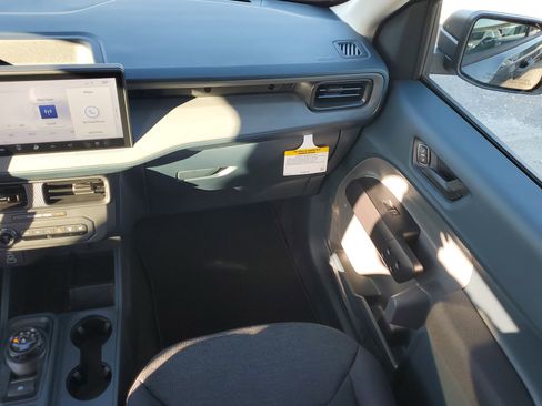 New 2026 Ford Maverick XL image 13