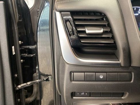 Used 2021 Nissan Rogue SV image 12