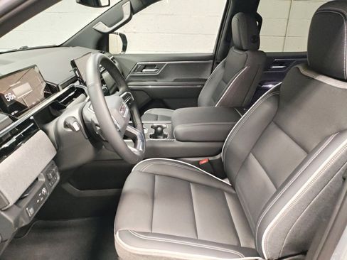 New 2026 GMC Sierra EV Elevation image 24