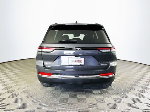 Certified 2024 Jeep Grand Cherokee Limited AWD/4WD image 9