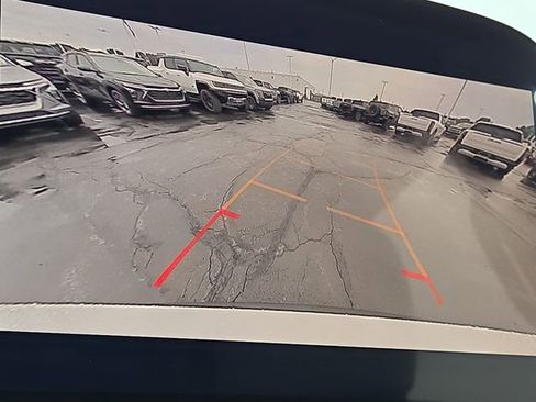 New 2026 Chevrolet Traverse LT image 15