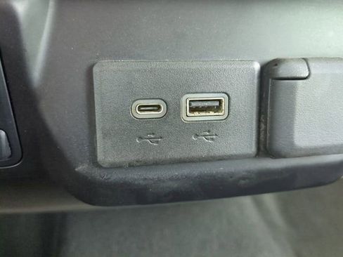 Used 2021 GMC Sierra 1500 SLE image 25