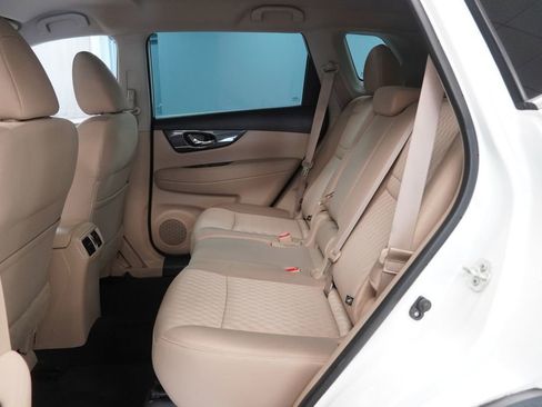 Used 2019 Nissan Rogue SV AWD/4WD image 26