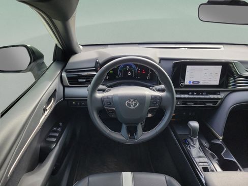 Certified 2025 Toyota Camry SE w/ Convenience Package FWD image 13