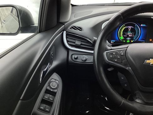 Used 2017 Chevrolet Volt LT w/ Comfort Package image 34