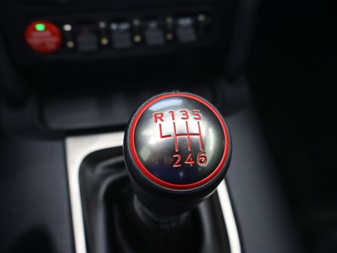 Used 2018 Ford Mustang Shelby GT350 w/ Electronics Package image 40