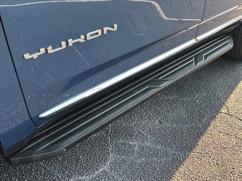 New 2026 GMC Yukon Elevation w/ Elevation Premium Package AWD/4WD image 19
