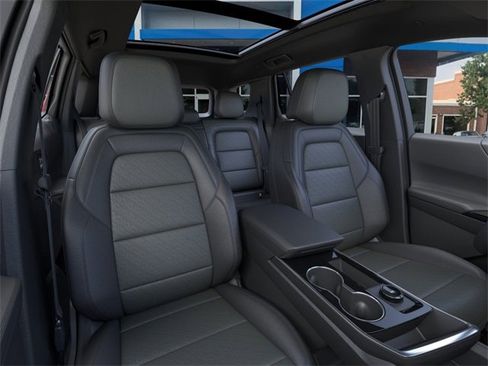 New 2026 Chevrolet Equinox LT w/ Convenience Package II image 16