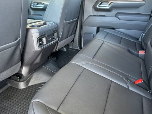 Used 2026 Chevrolet Silverado 1500 LT Trail Boss w/ LT Trail Boss Premium Package AWD/4WD image 13
