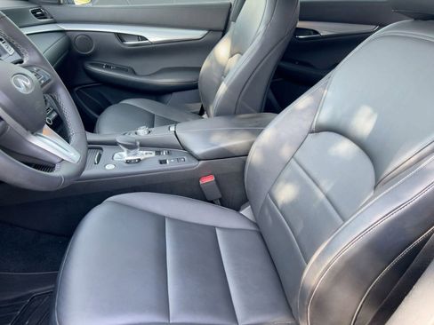 Used 2021 INFINITI QX50 Luxe w/ Appearance Package image 5