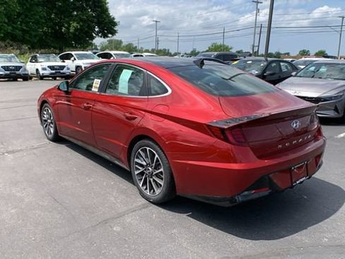 Certified 2023 Hyundai Sonata Limited FWD image 3