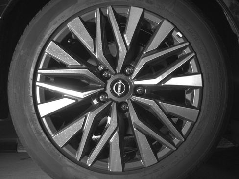 Used 2025 Nissan Altima 2.5 SV FWD image 15