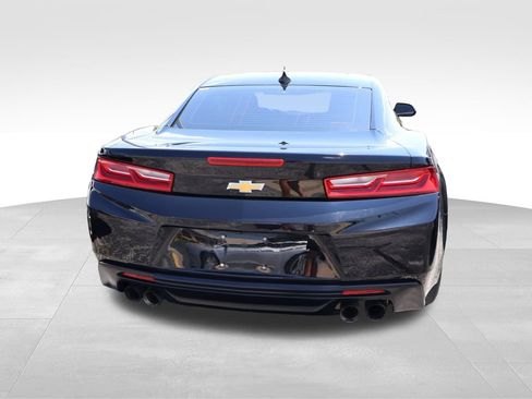 Used 2017 Chevrolet Camaro LT RWD image 19