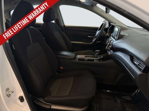 Used 2024 Nissan Sentra SV FWD image 30