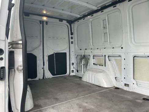 Used 2019 Mercedes-Benz Sprinter 1500 image 19