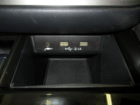 Used 2021 Subaru Outback Limited image 21