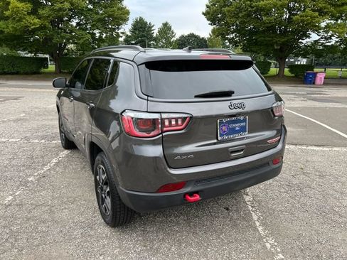 Used 2019 Jeep Compass Trailhawk AWD/4WD image 8