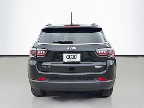 Used 2022 Jeep Compass Latitude w/ Convenience Group image 4