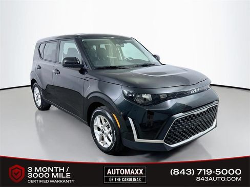 Used 2025 Kia Soul LX w/ LX Technology Package FWD image 1