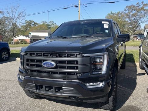Used 2023 Ford F150 Lariat w/ Equipment Group 502A High AWD/4WD image 3