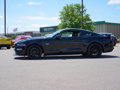 Used 2018 Ford Mustang GT Premium w/ GT Performance Package RWD image 6