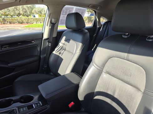 Certified 2023 Honda Civic EX-L image 18