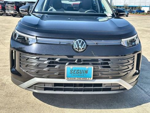 Used 2025 Volkswagen Tiguan S FWD image 30