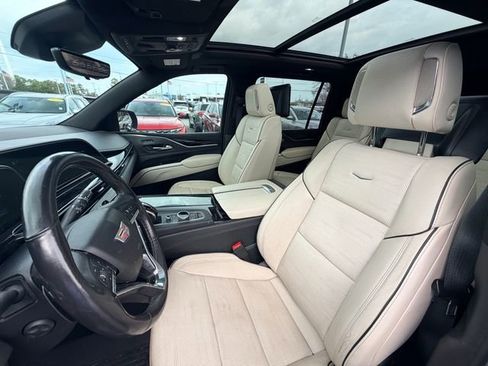 Used 2021 Cadillac Escalade ESV Sport w/ Driver Assist Tech Package image 11