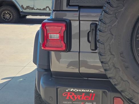 New 2026 Jeep Wrangler Unlimited Rubicon 392 w/ Quick Order Package 27X Moab AWD/4WD image 6