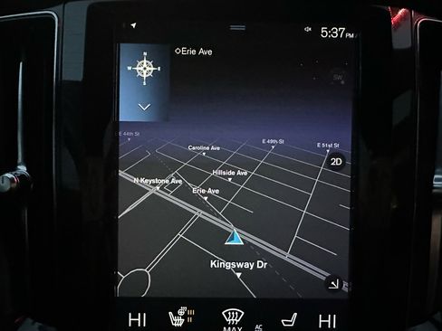 Used 2019 Volvo XC60 T5 Momentum w/ Multimedia Package image 28