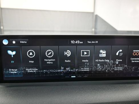 Used 2024 Genesis Electrified GV70 AWD/4WD image 11