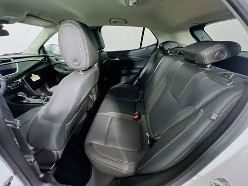 Certified 2021 Buick Encore GX Preferred w/ Cold Weather Comfort Package FWD image 22