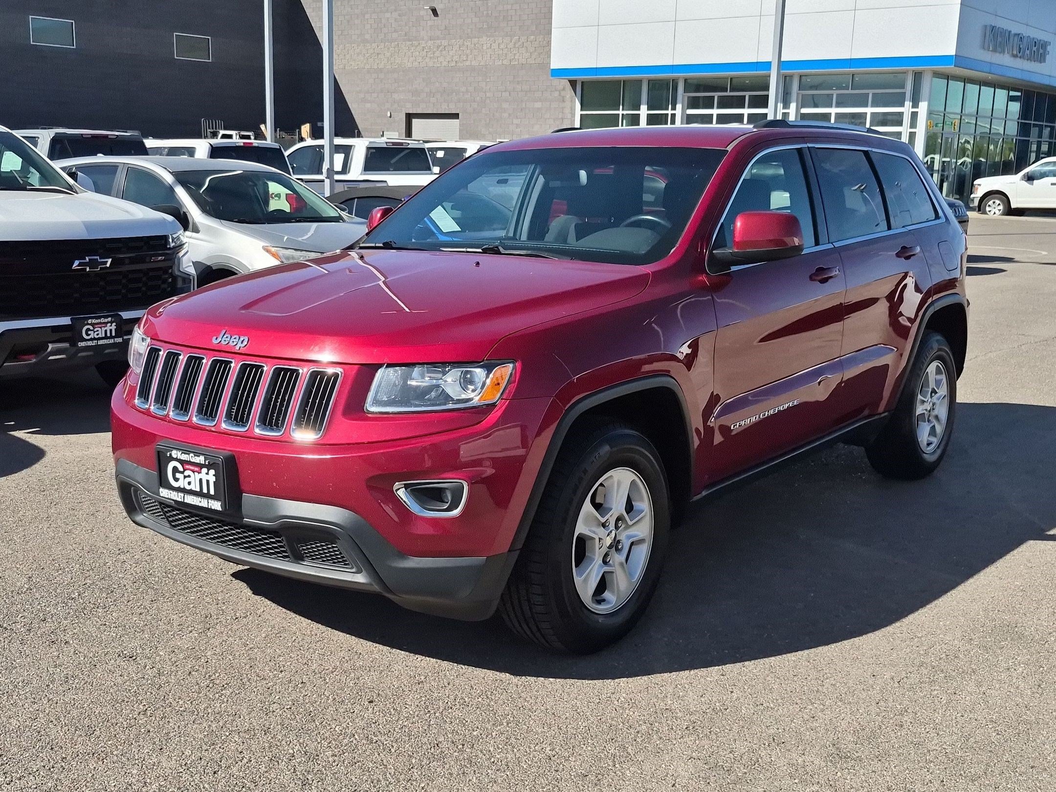 Used 2015 Jeep Grand Cherokee Laredo w/ Quick Order Package 23E AWD/4WD image 8