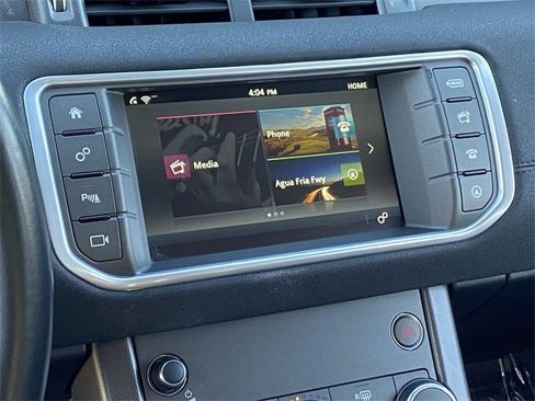 Used 2019 Land Rover Range Rover Evoque SE image 13