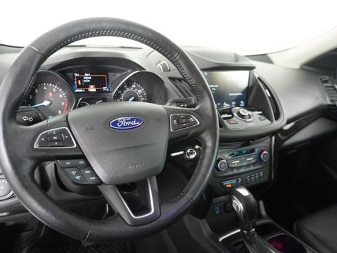 Used 2019 Ford Escape Titanium image 27