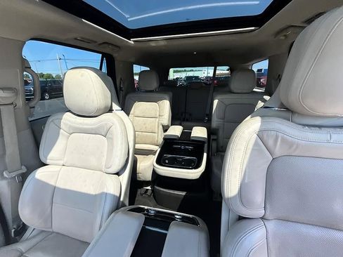 Used 2020 Lincoln Navigator Reserve w/ Luxury Package AWD/4WD image 43