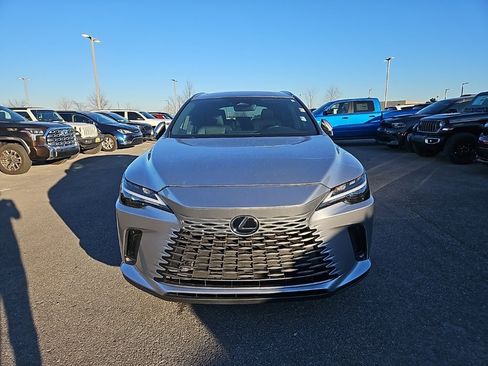 Used 2024 Lexus RX 350 FWD image 2