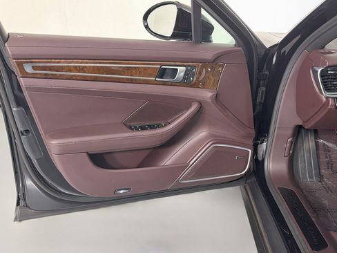 Used 2023 Porsche Panamera Platinum Edition RWD image 20