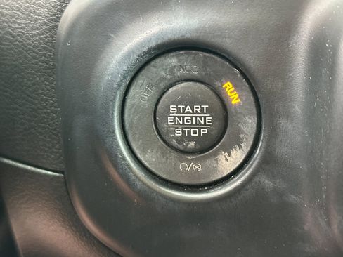 Used 2023 Jeep Wrangler Unlimited Sahara w/ Cold Weather Group image 26