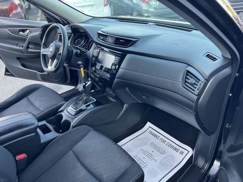 Used 2018 Nissan Rogue S AWD/4WD image 7