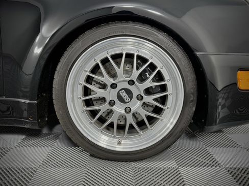 Used 1991 Porsche 911 Turbo image 19