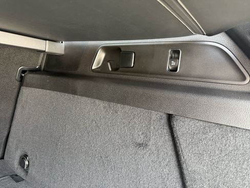 New 2025 Mercedes-Benz GLE 53 AMG 4MATIC image 36