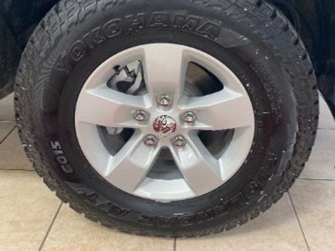 Used 2022 RAM 1500 Classic SLT w/ Electronics Group image 32