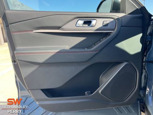 New 2025 Ford Explorer ST-Line w/ Premium Package image 15