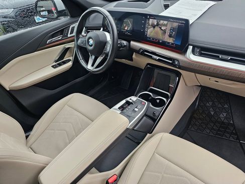 Used 2023 BMW X1 xDrive28i w/ Premium Package image 29