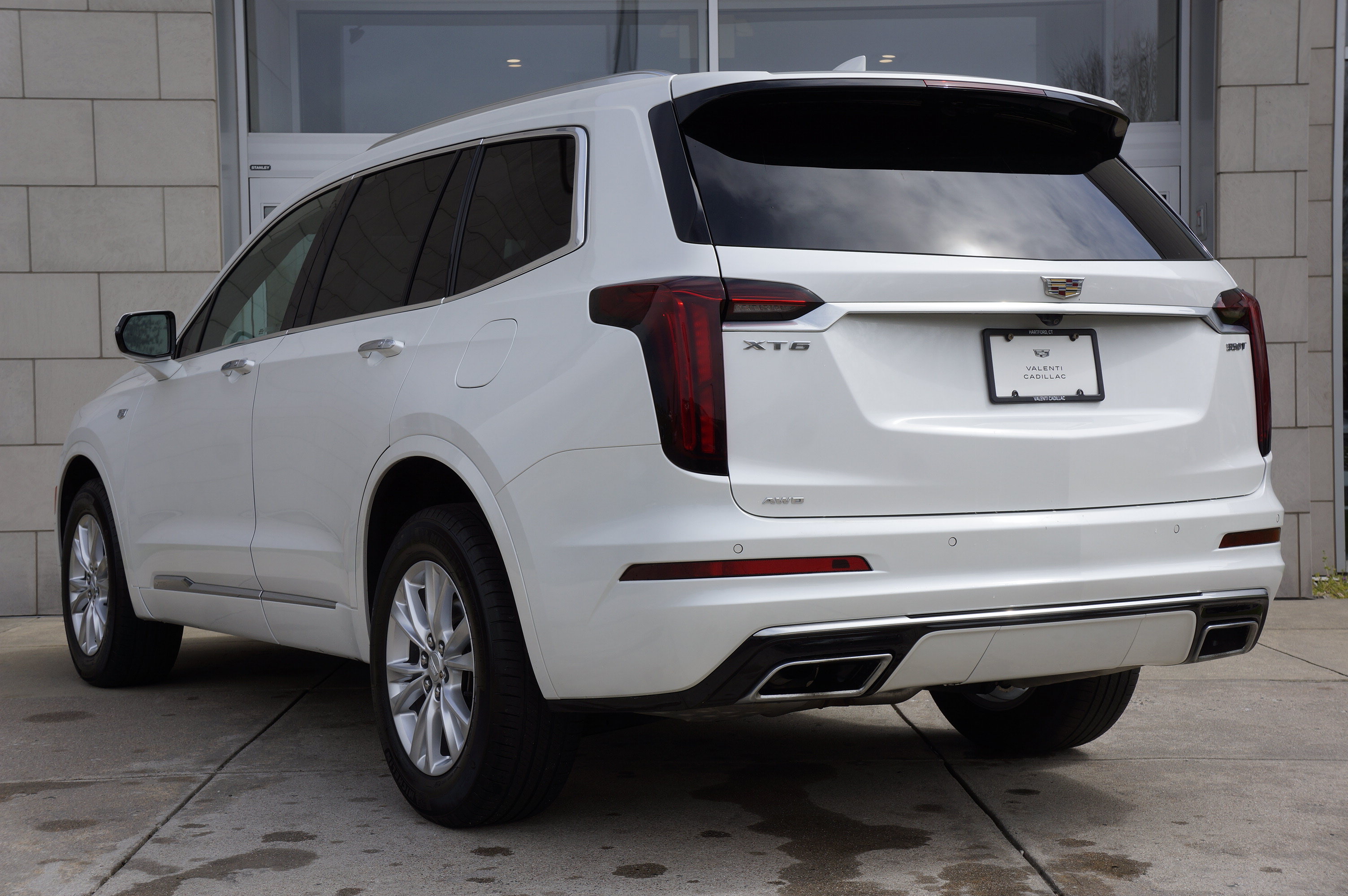 Used 2024 Cadillac XT6 Luxury AWD/4WD image 9
