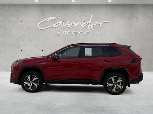 Used 2021 Toyota RAV4 SE w/ Weather & Moonroof Package AWD/4WD image 14